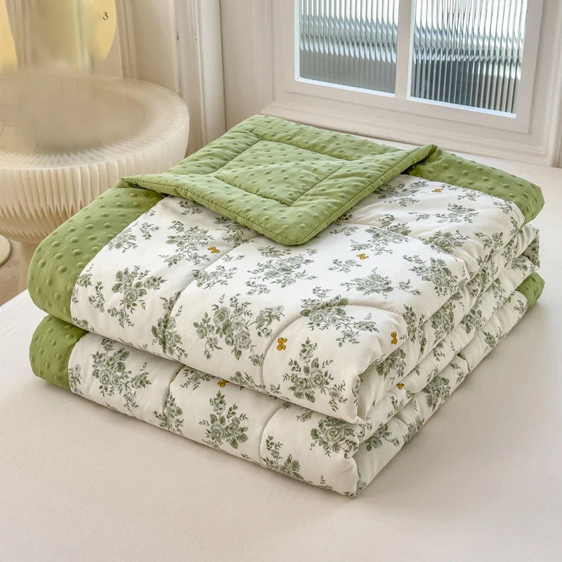 Summer Quilt Printed Polyester Microfiber Filling Lightweight Cooling Bed Blanket