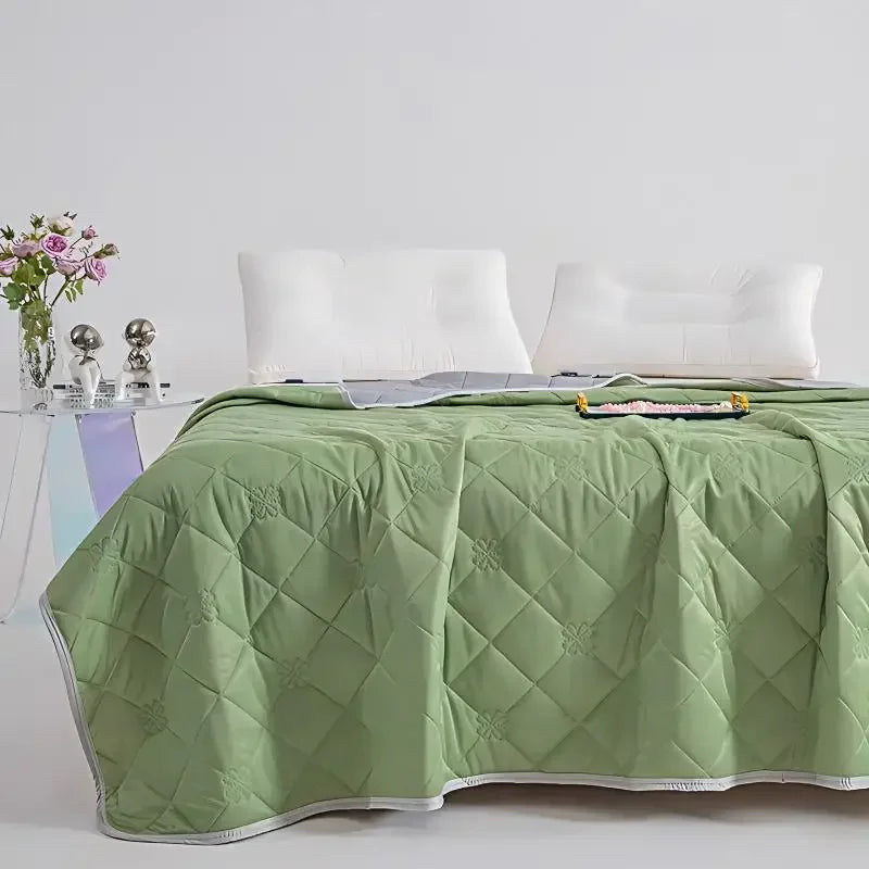 Queen Size Cooling Blanket - Breathable & Lightweight Cooling Comforter, Ice Silk Thin Quilt for Hot Weather & Airy Rooms